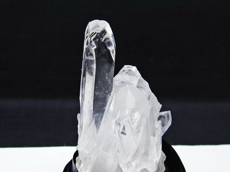 水晶 クラスター マダガスカル産 台座付属 水晶 原石 一点物 182-9293