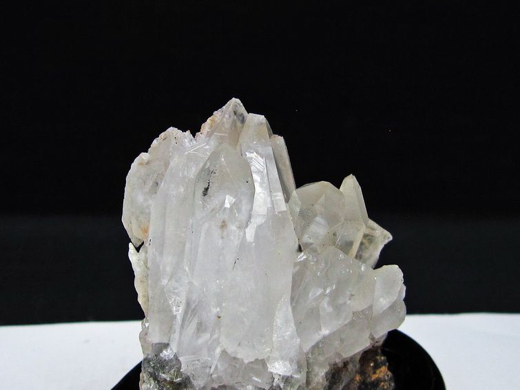 水晶 クラスター マダガスカル産 台座付属 水晶 原石 一点物 182-9294