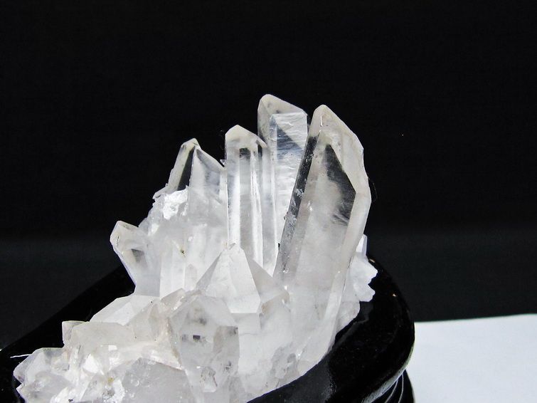 水晶 クラスター マダガスカル産 台座付属 水晶 原石 一点物 182-9304