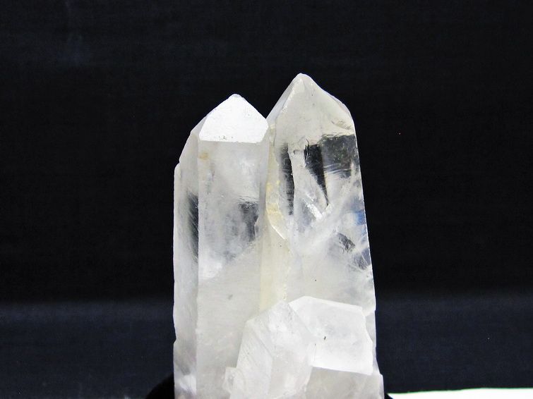 水晶 クラスター マダガスカル産 台座付属 水晶 原石 一点物 182-9308