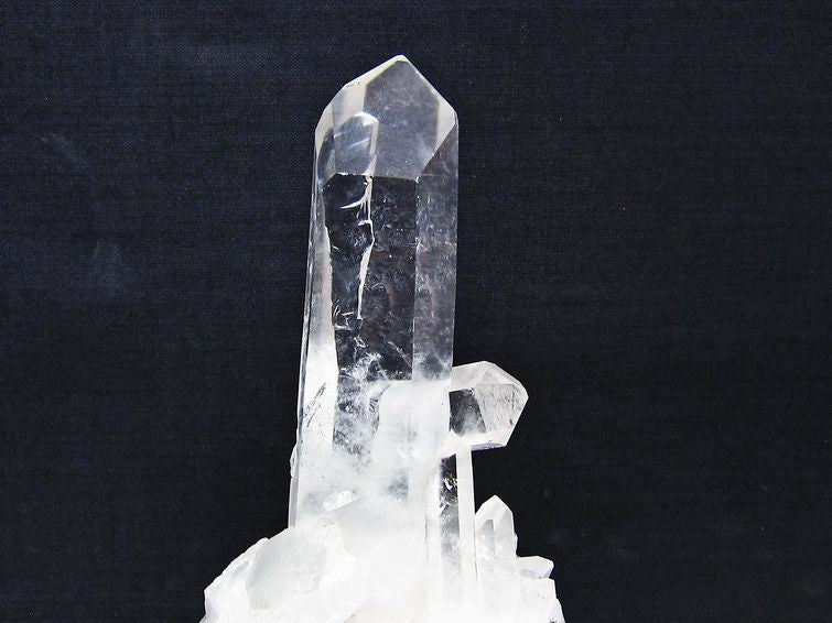 水晶 クラスター マダガスカル産 台座付属 水晶 原石 一点物 182-9334