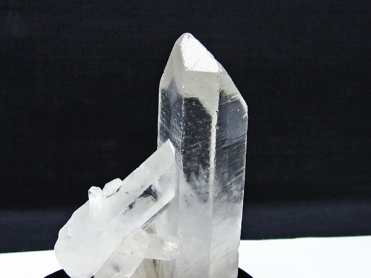 水晶 クラスター マダガスカル産 台座付属 水晶 原石 一点物 182-9372
