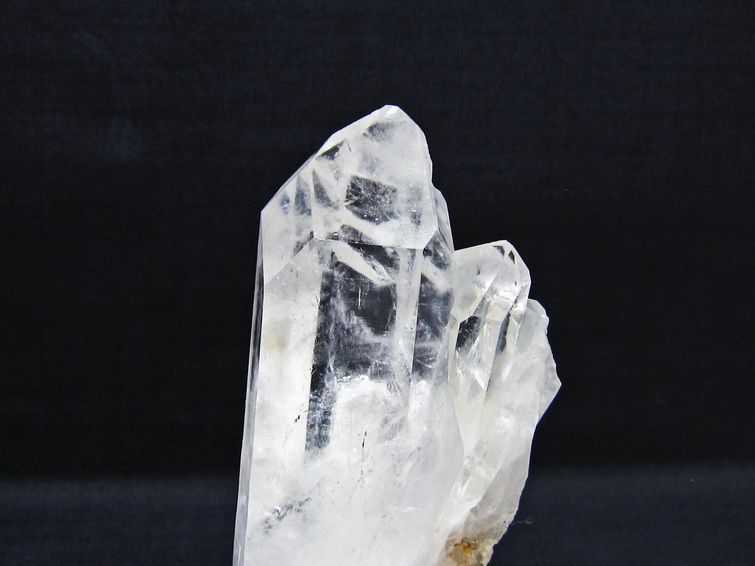 水晶 クラスター マダガスカル産 台座付属 水晶 原石 一点物 182-9376