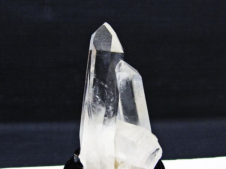 水晶 クラスター マダガスカル産 台座付属 水晶 原石 一点物 182-9402