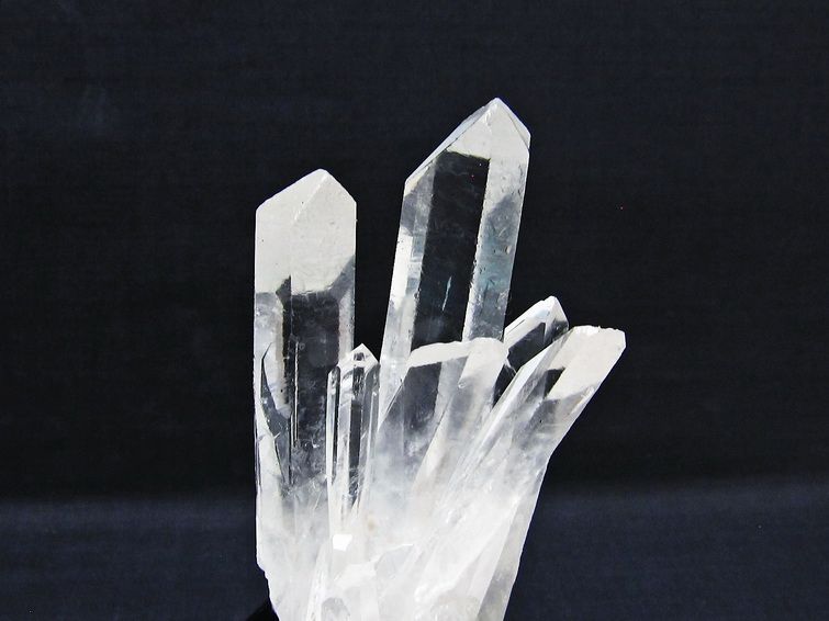 水晶 クラスター マダガスカル産 台座付属 水晶 原石 一点物 182-9408
