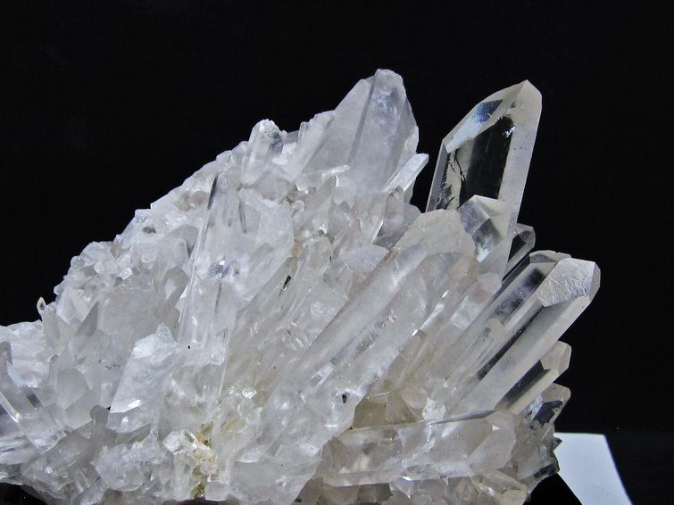 1.8Kg 水晶 クラスター マダガスカル産 台座付属 水晶 原石 一点物 182-9421