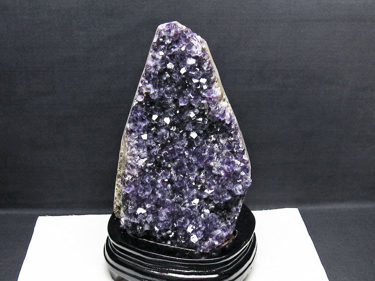 3.3Kg アメジスト クラスター ウルグアイ産 台座付属 花型 192-660