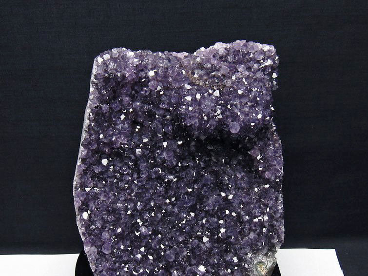 2.1Kg アメジスト クラスター ウルグアイ産 アメジスト 原石 amethyst 台座付属 花型 一点物 192-680