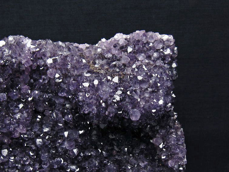 2.1Kg アメジスト クラスター ウルグアイ産 アメジスト 原石 amethyst 台座付属 花型 一点物 192-680
