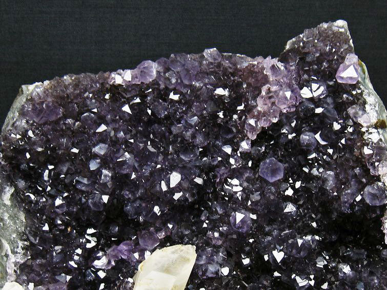 3.9Kg アメジスト クラスター ウルグアイ産 アメジスト 原石 amethyst 台座付属 カルサイト付き 花型 一点物 192-688