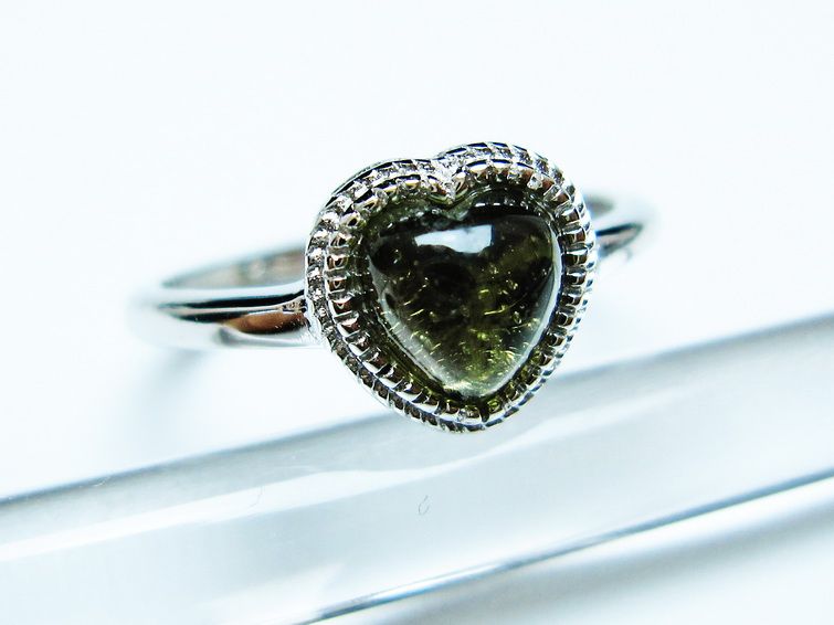 モルダバイト リング 指輪 ハート 12号 フリーサイズ 一点物 199-456