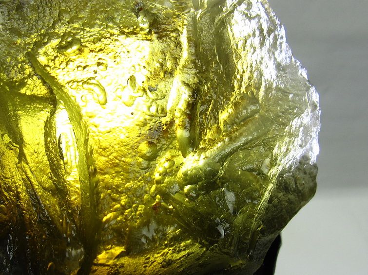 リビアングラス 原石 台座付属 一点物 199-966