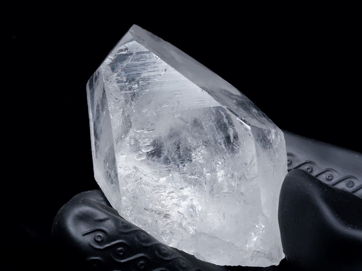 レムリアンシード 水晶 原石 虹入り ブラジル ミナスジェライス州 コリント産 証明書付属 一点物 271-830