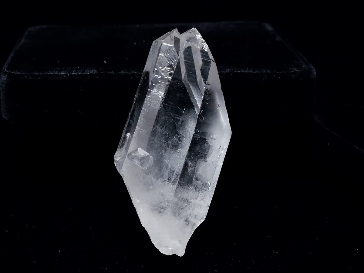 レムリアンシード 水晶 原石 ブラジル ミナスジェライス州 コリント産 証明書付属 一点物 271-832