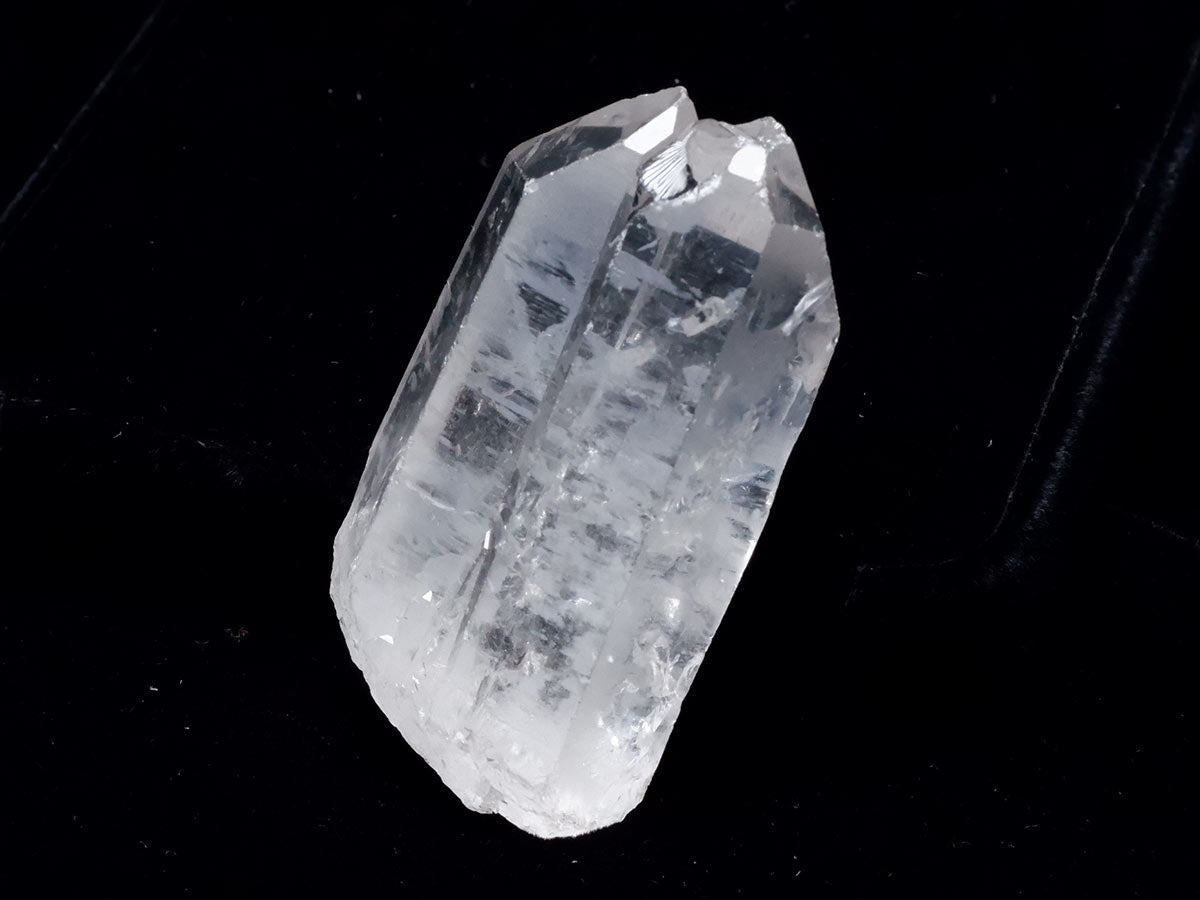 レムリアンシード 水晶 原石 ブラジル ミナスジェライス州 コリント産 証明書付属 一点物 271-839