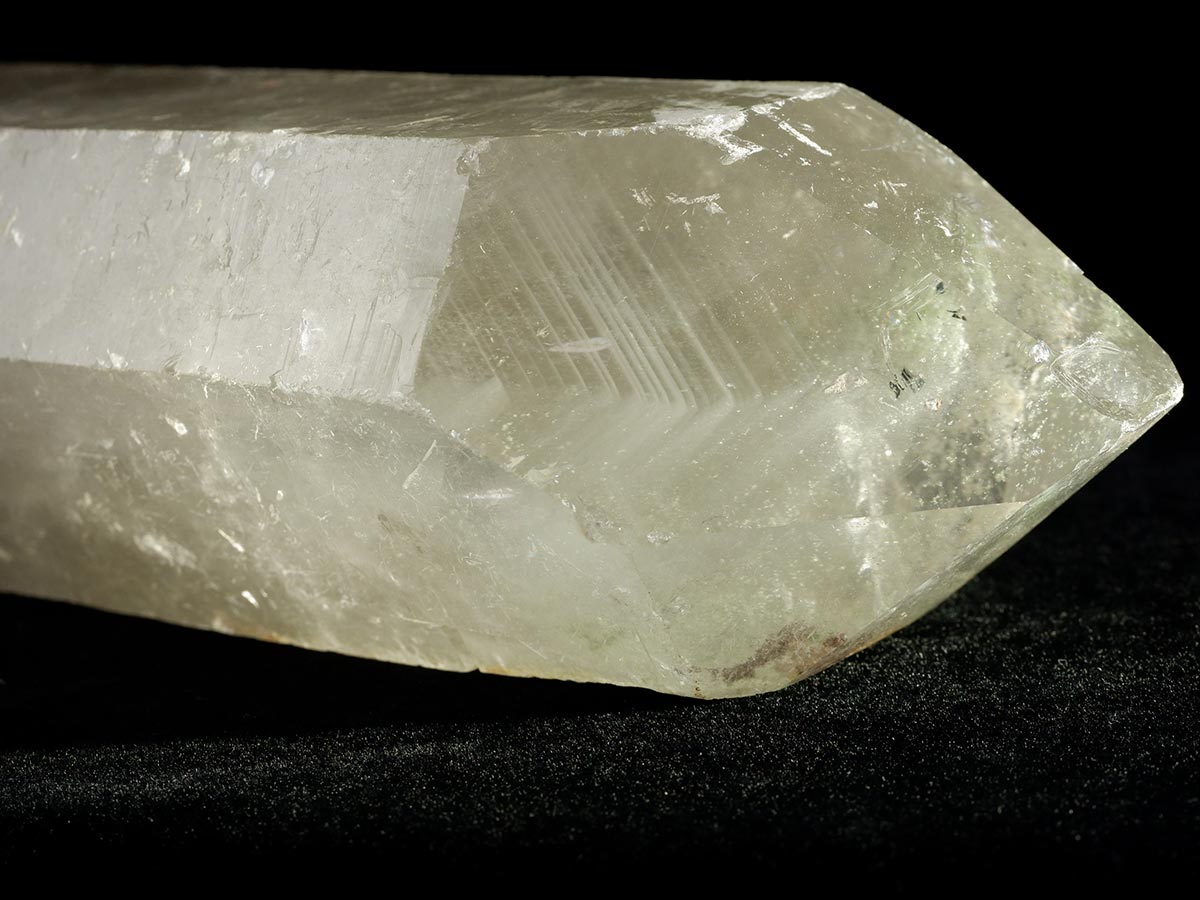 2Kg レムリアンシード 水晶 原石 ブラジル ミナスジェライス州 コリント産 証明書付属 一点物 281-311
