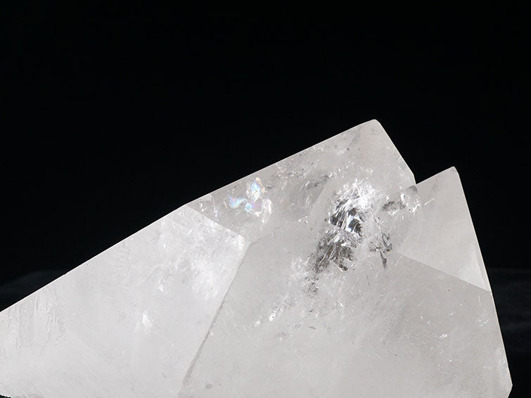 水晶 クラスター 虹入り ツインクリスタル アーカンソー産 282-386