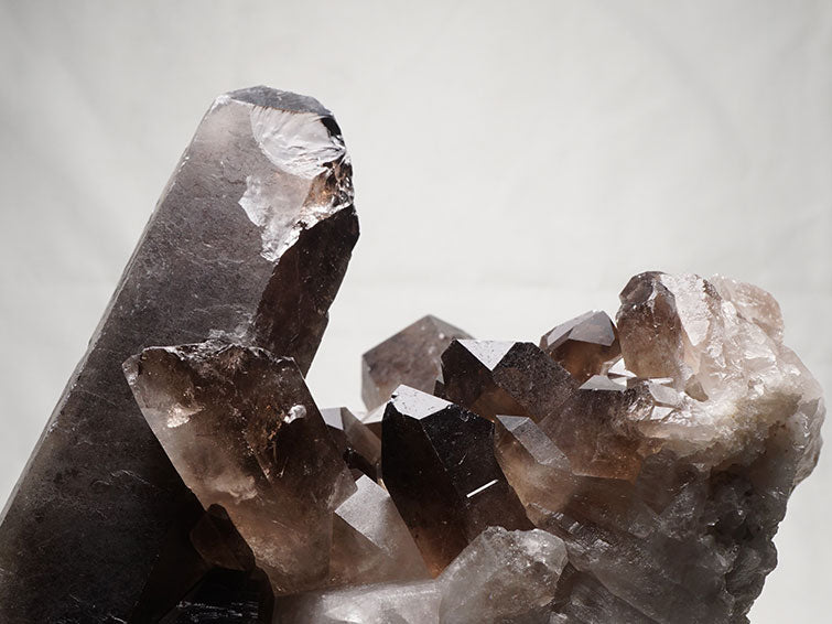3.5Kg スモーキークォーツ クラスター 原石 煙水晶 モリオン 黒水晶 ブラジル産 一点物 282-497