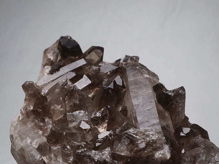 スモーキークォーツ クラスター 煙水晶 原石 モリオン 黒水晶 ブラジル産 一点物 282-509