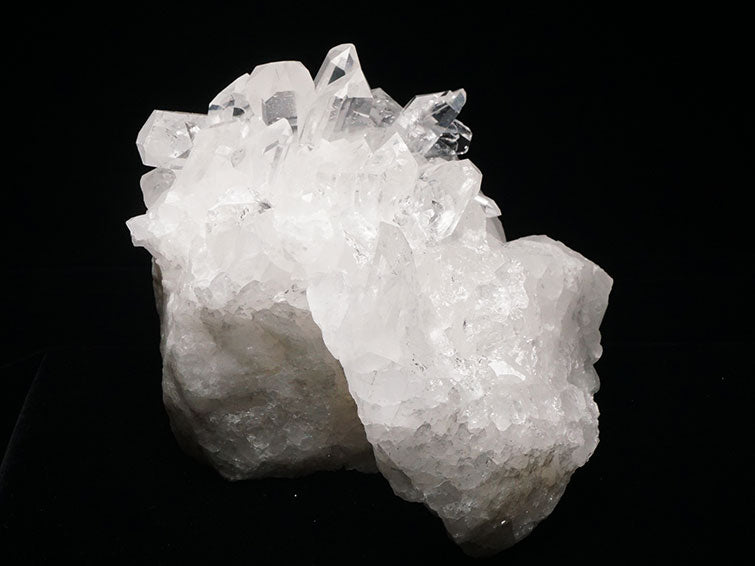 水晶クラスター 2.2Kg ブラジル ミナスジェライス州 コリント産 レムリアンシード 証明書付属 282-541