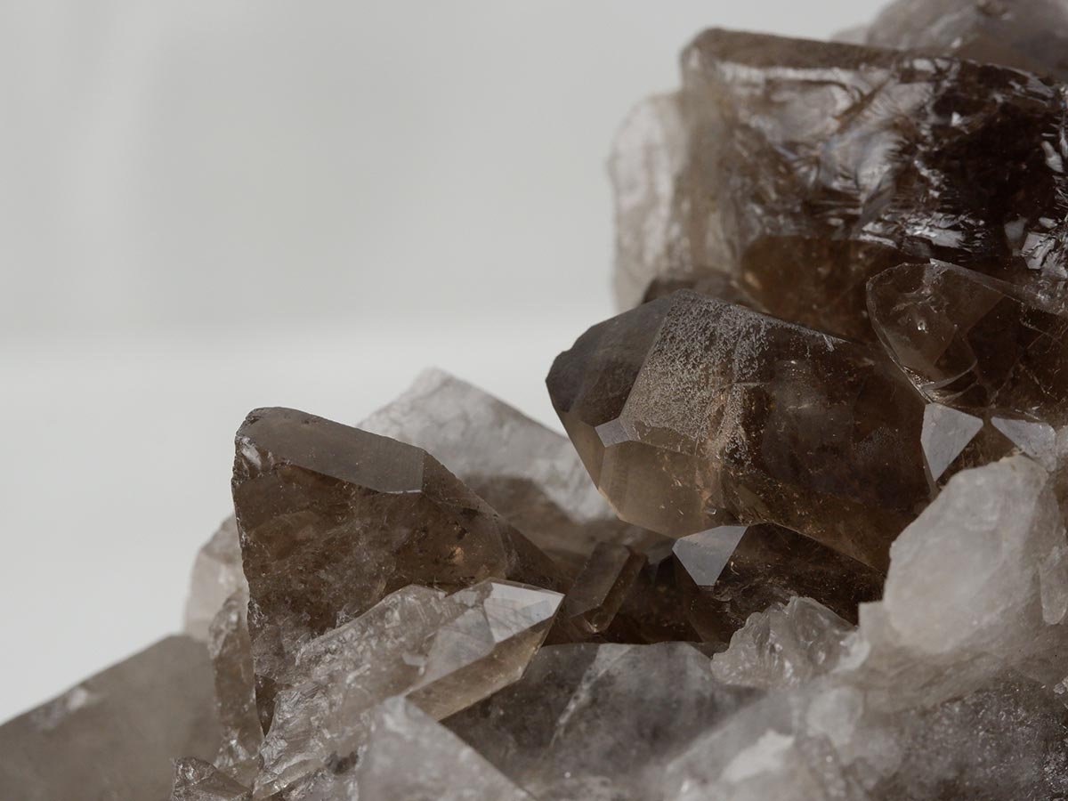 スモーキークォーツ クラスター ブラジル産 煙水晶 原石 一点物 282-730