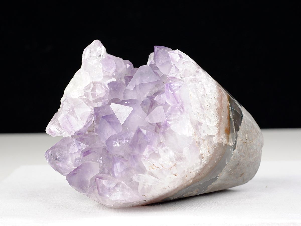 アメジストクラスター 原石 ウルグアイ産 花型 フラワー amethyst 一点物 282-744