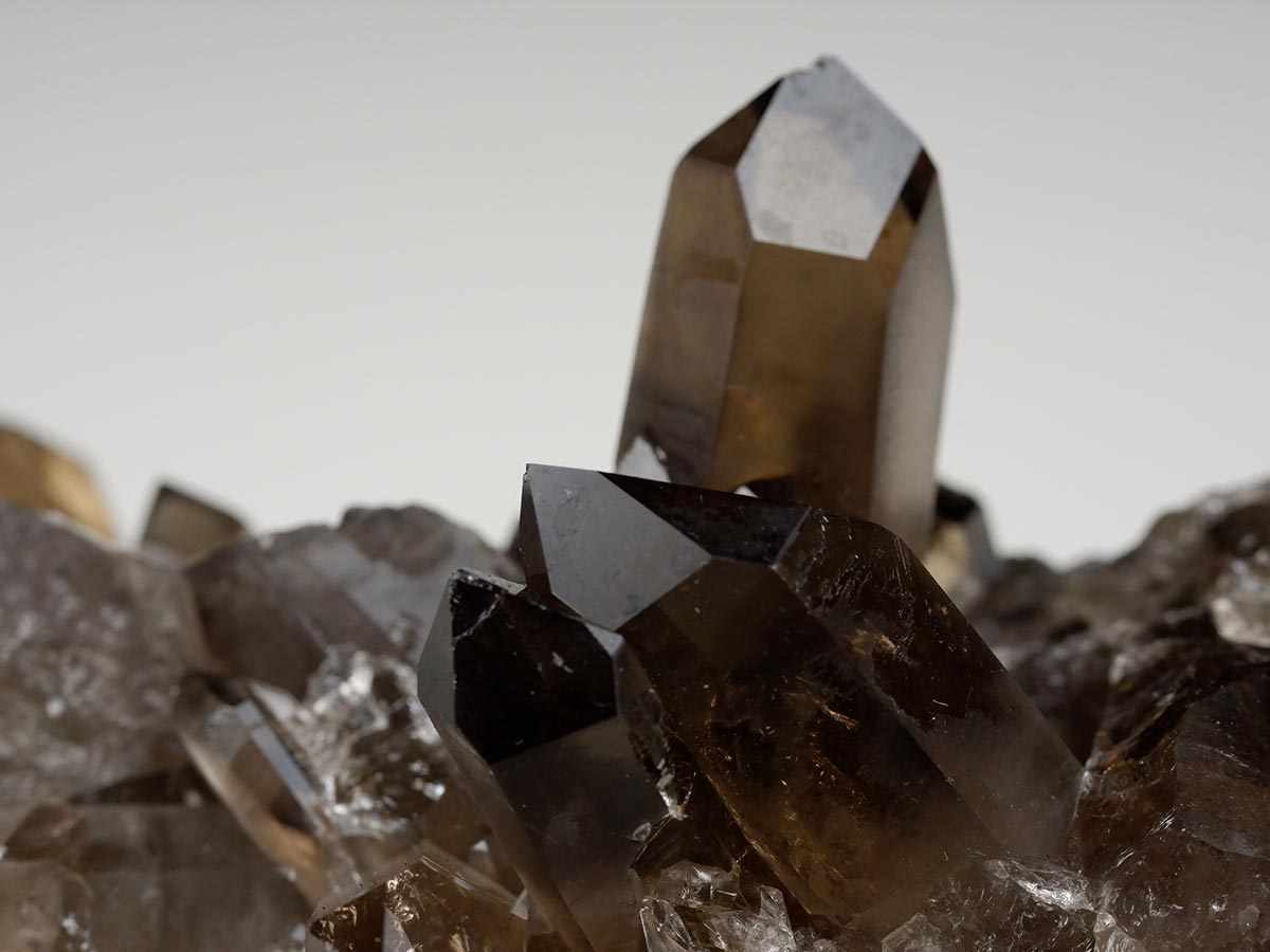 2Kg スモーキークォーツ クラスター ブラジル産 煙水晶 原石 一点物 292-53