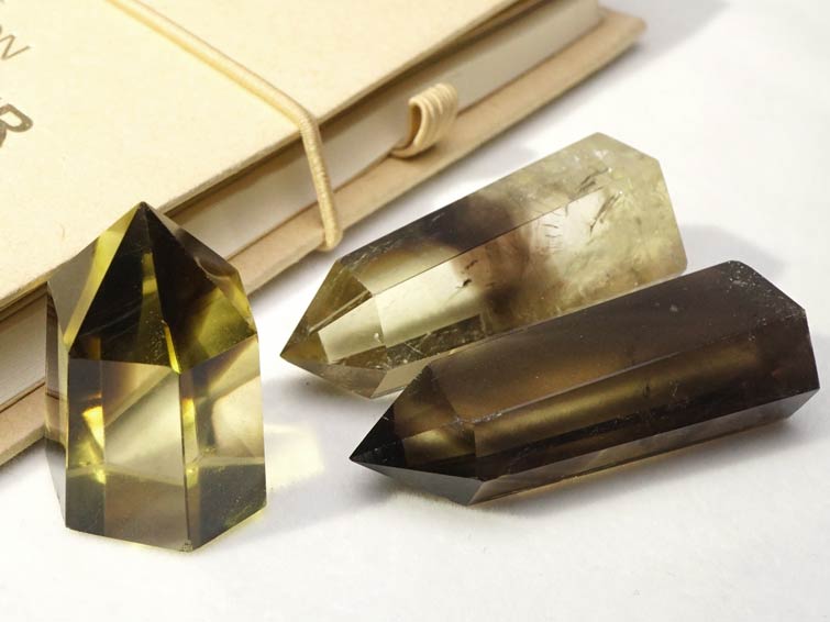 シトリン ポイント シトリン 六角柱 AAAランク 1個 スモーキーシトリン シトリンクォーツ 黄水晶 パワーストーン 天然石 ランダム発送 742-20