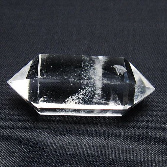 水晶 六角柱 ダブルポイント 一点物 142-8596 – 天然石