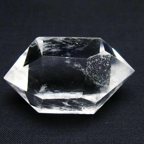 【1点のみ】 ヒマラヤ水晶 六角柱 ポイント ✩.*˚ 楽天市場】○【天然透明 水晶ポイント (六角柱)】60グラム-70グラム
