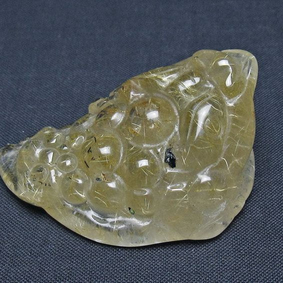 タイチンルチルクォーツ 手彫り 置物 キンセン 金蟾 一点物 145-1681