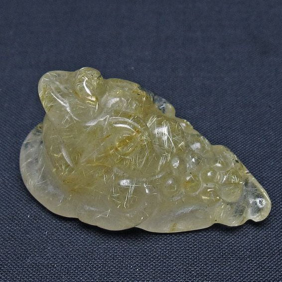 タイチンルチルクォーツ 手彫り 置物 キンセン 金蟾 一点物 145-1693