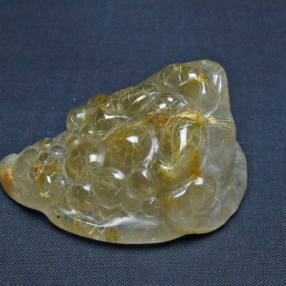 タイチンルチルクォーツ 手彫り 置物 キンセン 金蟾 一点物 145-1730