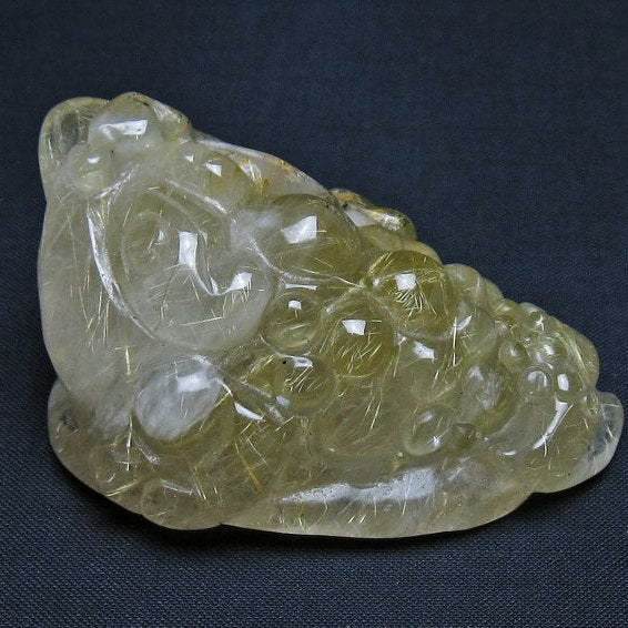 タイチンルチルクォーツ 手彫り 置物 キンセン 金蟾 一点物 145-1733