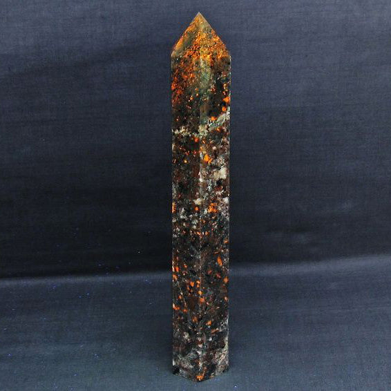 1.2Kg ユーパーライト 六角柱 一点物 152-3387