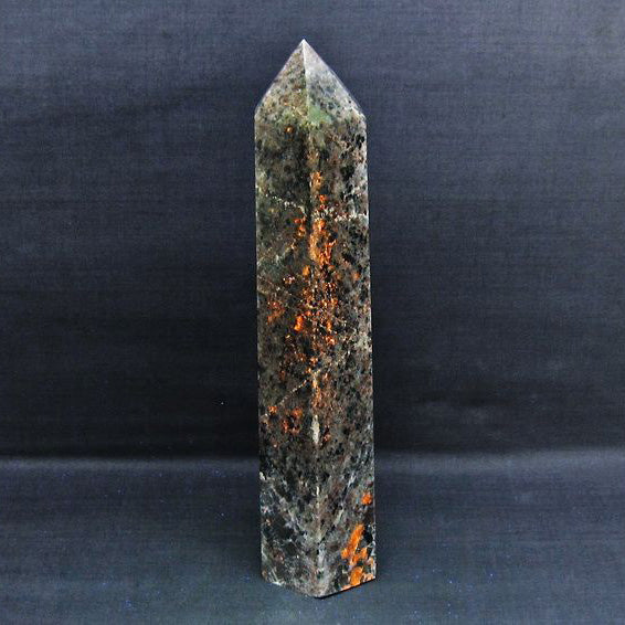 1.6Kg ユーパーライト 六角柱 一点物 152-3390