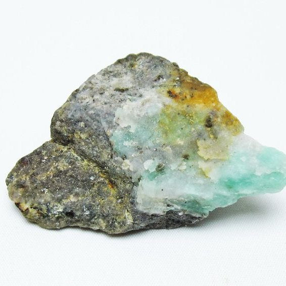 エメラルド 原石 一点物 171-5493