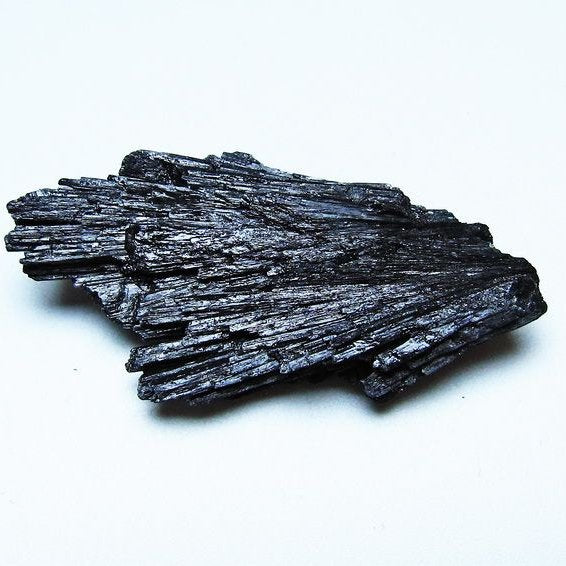 ブラック カイヤナイト 原石 一点物 171-7488