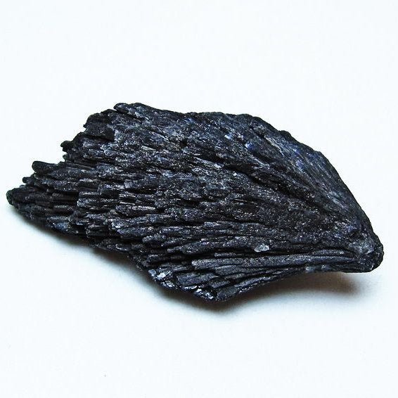 ブラック カイヤナイト 原石 一点物 171-7501