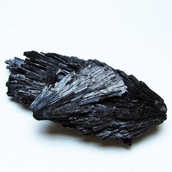 ブラック カイヤナイト 原石 一点物 171-7574