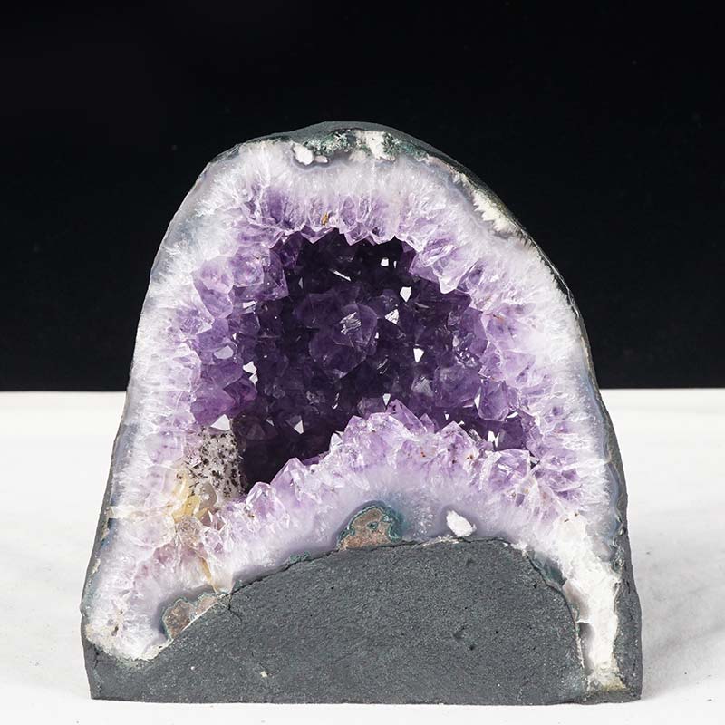 2.4Kg アメジストドーム ブラジル産 原石 置物 amethyst アメジスト