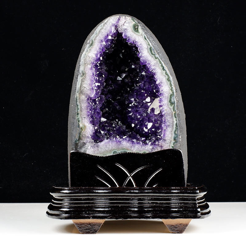 アメジストドーム 5.4Kg ウルグアイ産 台座付属 一点物 174-2099