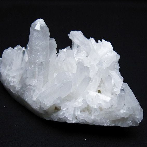 水晶 クラスター 四川省産 水晶 原石 一点物 182-6407 – 天然石