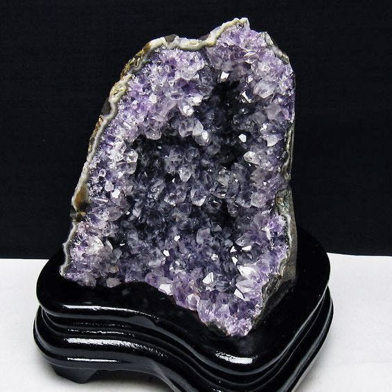 1Kg アメジスト クラスター ウルグアイ産 アメジスト 原石 amethyst 台座付属 花型 一点物 182-7130