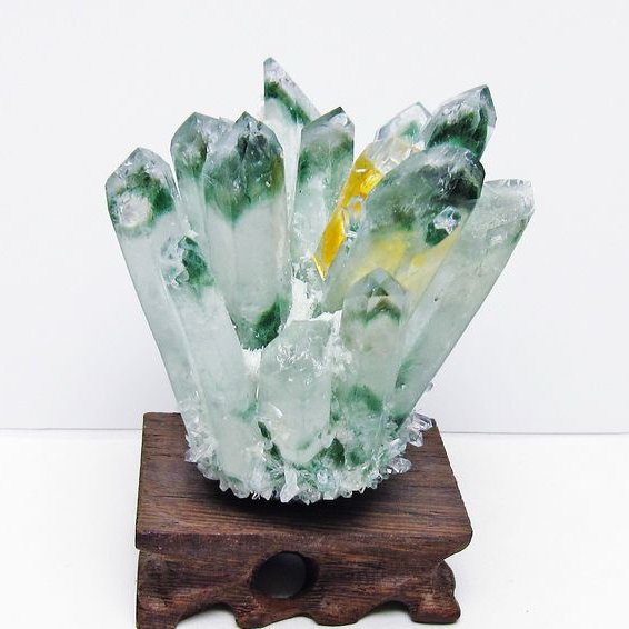緑水晶 クラスター 原石 置物 台座付属 一点物 182-7343