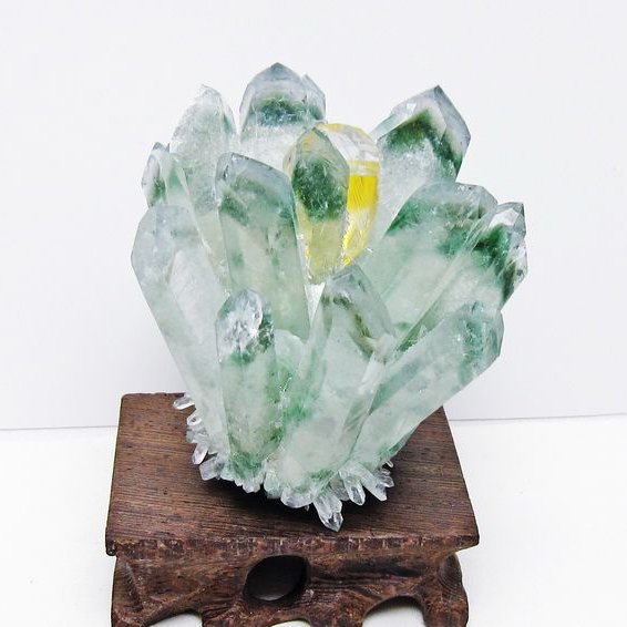 緑水晶 クラスター 原石 置物 台座付属 一点物 182-7345