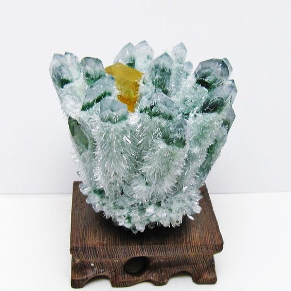 緑水晶 クラスター 原石 置物 台座付属 一点物 182-7350