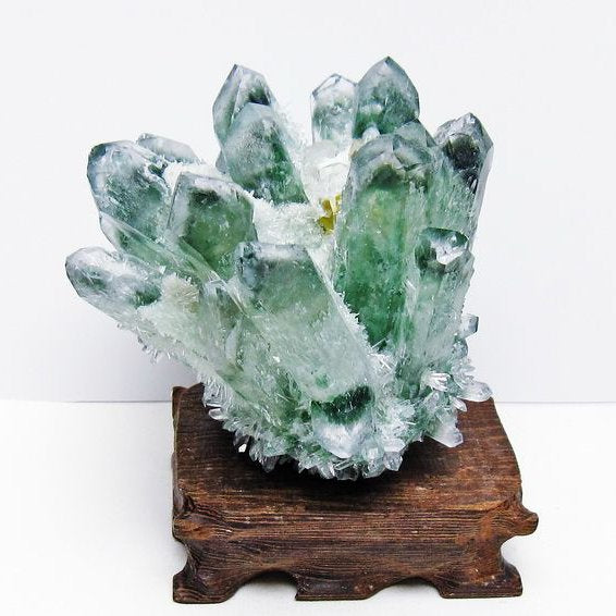 緑水晶 クラスター 原石 台座付属 一点物 182-7397