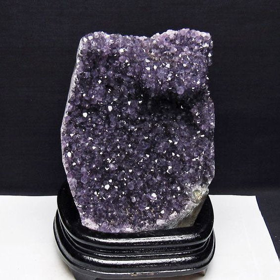 2.1Kg アメジスト クラスター ウルグアイ産 アメジスト 原石 amethyst 台座付属 花型 一点物 192-680