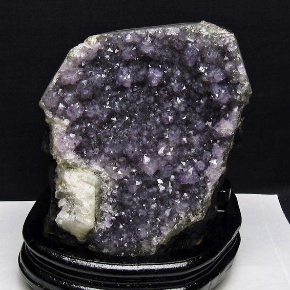 2.4Kg アメジスト クラスター ウルグアイ産 アメジスト 原石 amethyst 台座付属 カルサイト付き 花型 一点物 192-686